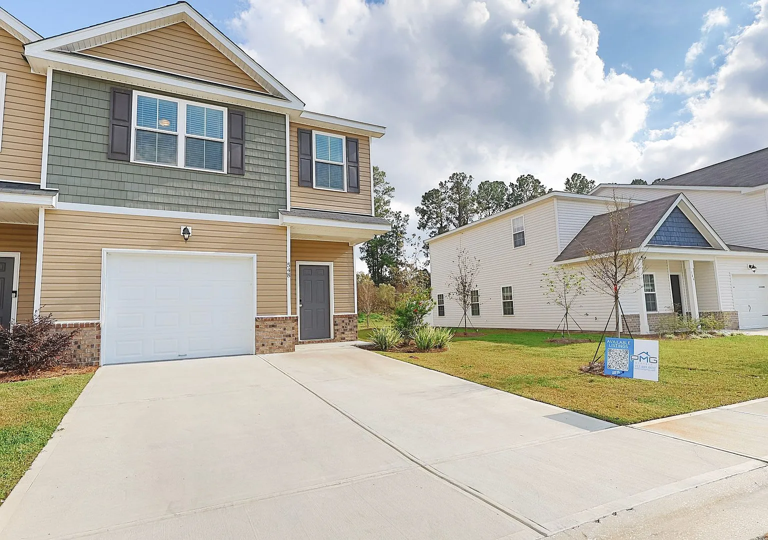 570 Governor Treutlen Circle — Photo 1