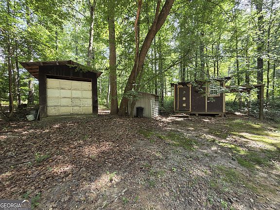 4th image of 864 Harlan Lane Rd
