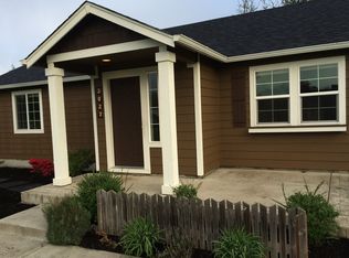 3027 Hummingbird Ln, Eugene, OR 97405