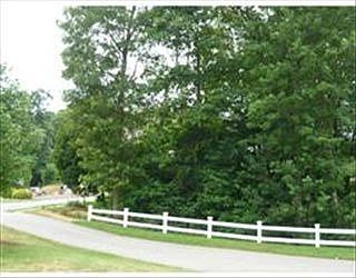 2nd image of 25 Old Quarry Rd