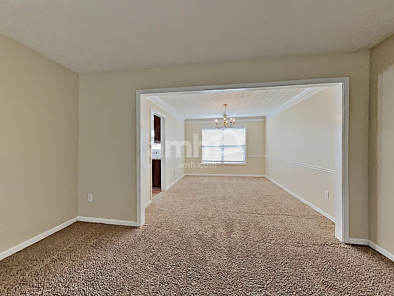 1318 Baylor Dr — Photo 9