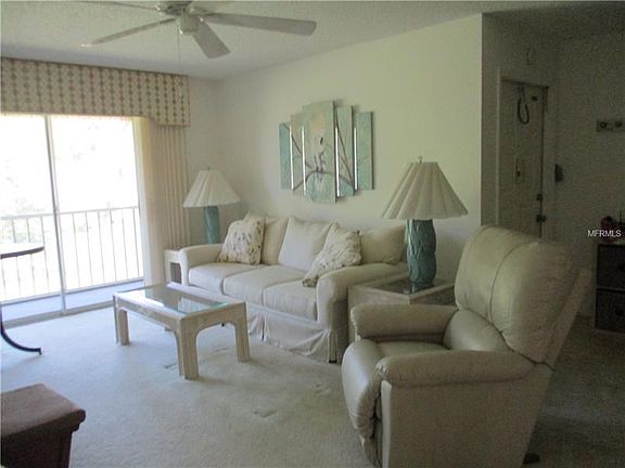 4th image of 13103 Cypress Hill Dr APT E2