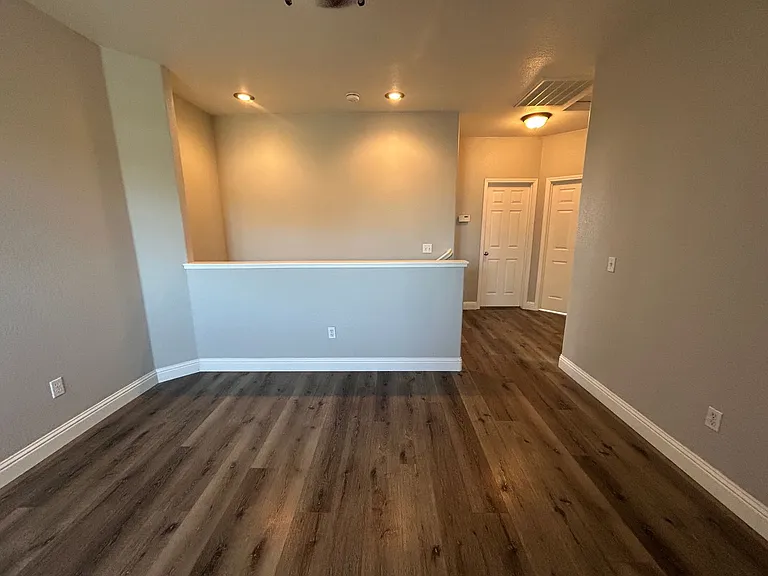 3052 Red Oak Ct — Photo 11