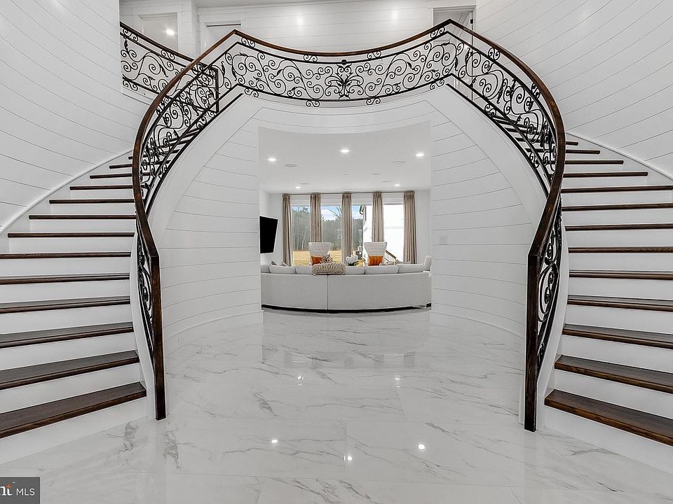 1st image of 20157 W Piney Grove Rd