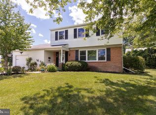 556 Winchester Rd, Warminster, PA 18974