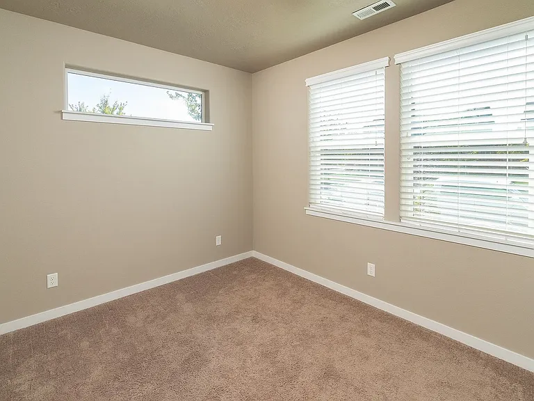 21142 Azalia Ave — Photo 12