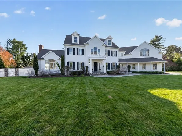 1 Gardner Ter, Hingham, MA 02043