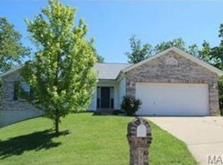 5749 Dogwood Dr, High Ridge, MO 63049