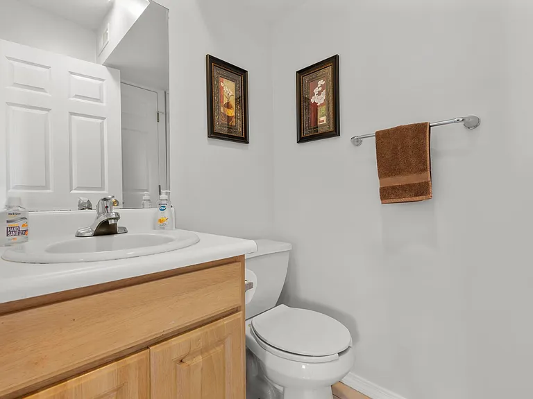 342 Front St #2 — Photo 50
