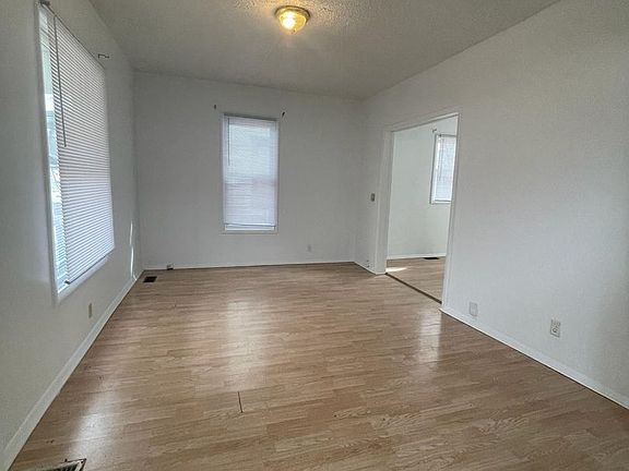 2nd image of 1214 E Madison St