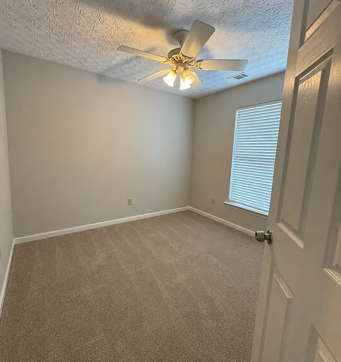 1 bed, $750 — Photo 1