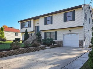 703 Columbus Ave, Raritan, NJ 08869