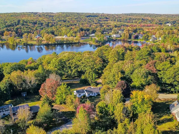 29 Heritage Road, Oakland, ME 04963