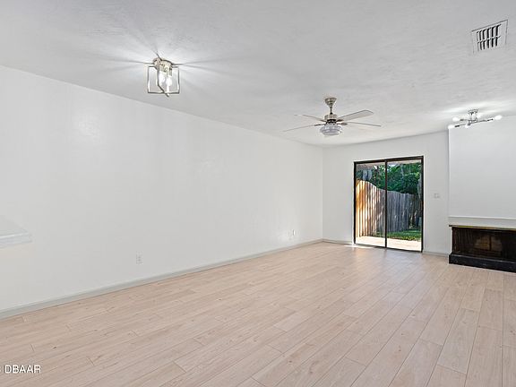 4th image of 1576 Revere Ln