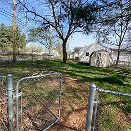 201 E Gier St — Photo 11