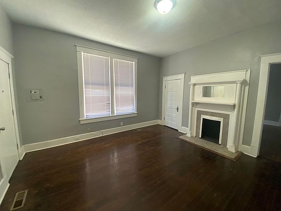 3rd image of 227 N Willett St #102