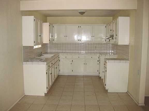 3rd image of 1230 Cypress Ave