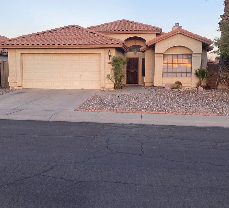1st image of 8881 N 114th Ln