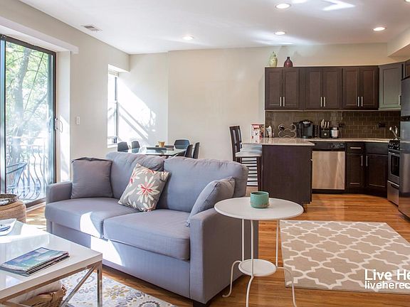 3rd image of 4759 N Maplewood Ave APT 404
