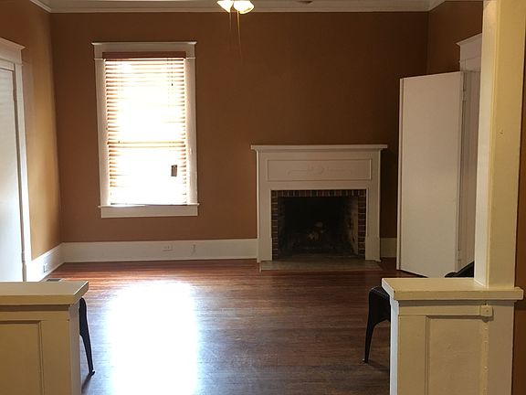 4th image of 401 E Fairbanks Ave APT A