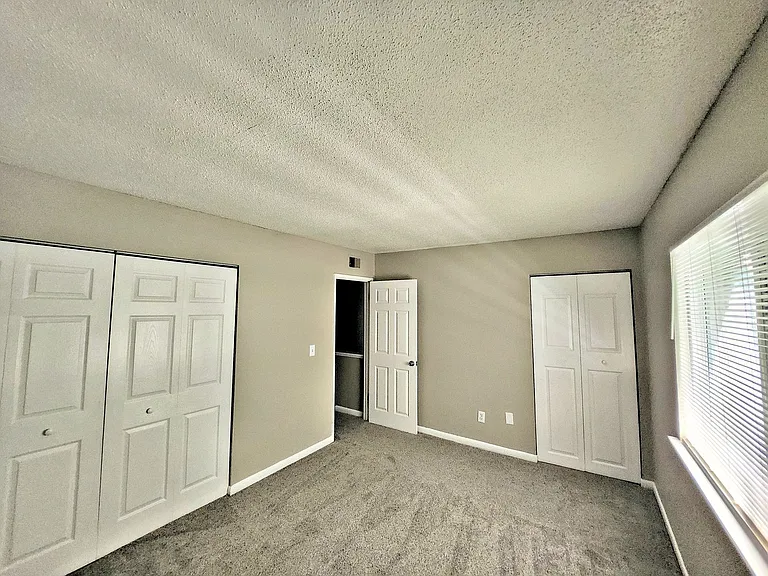 Avalon Cove Townhomes — Photo 30