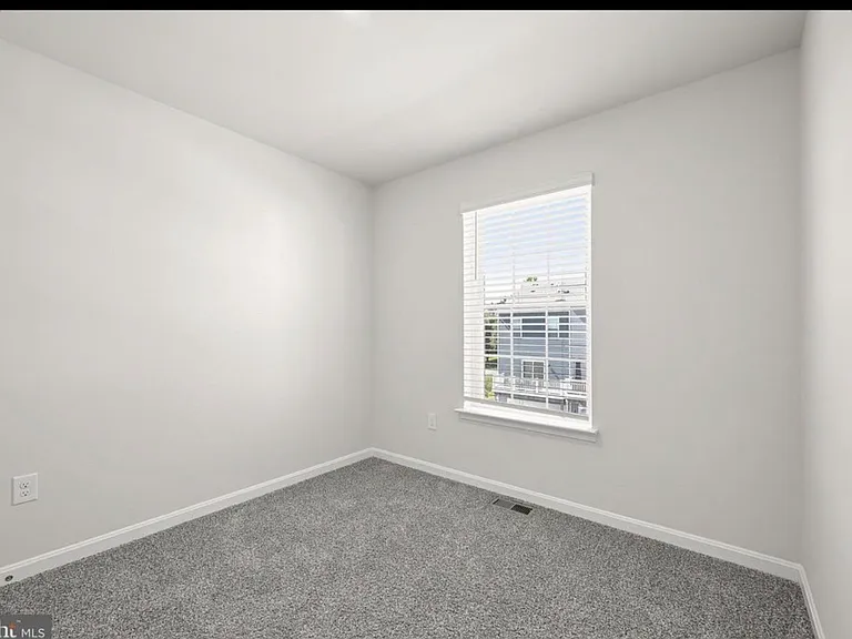 1944 Fauna Dr — Photo 18