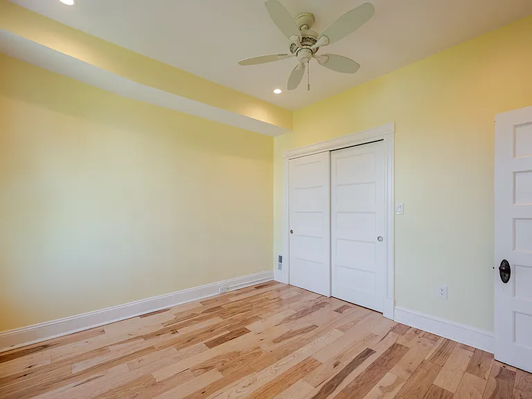 1234 E St NE — Photo 45