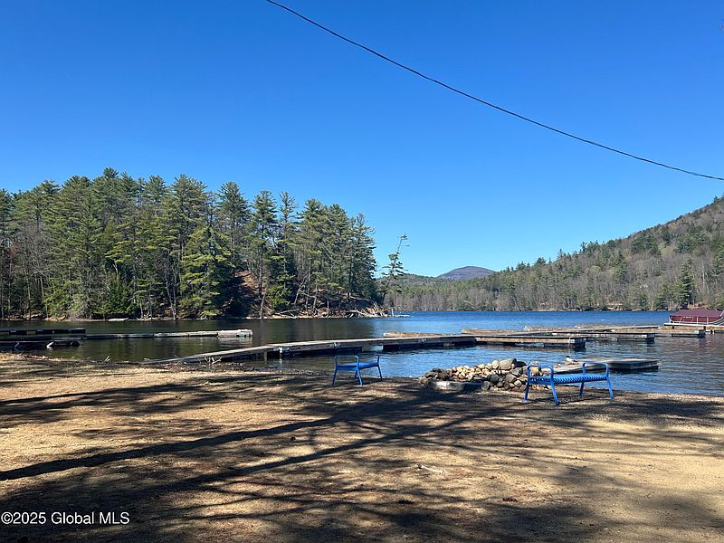 3rd image of 1609 N Shore Road