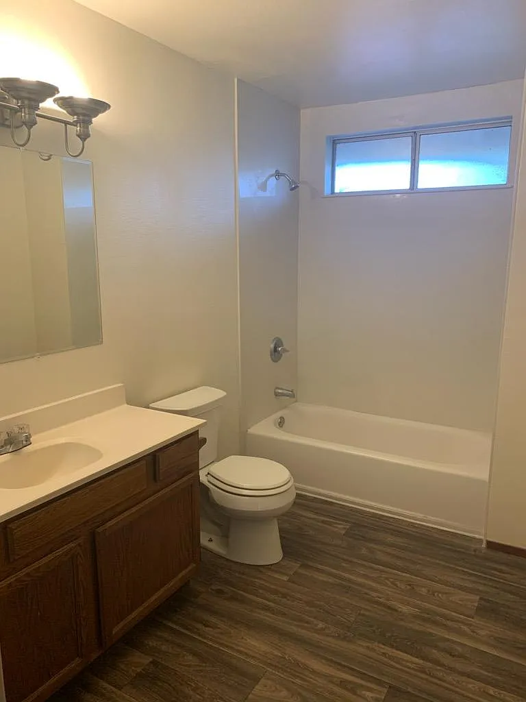 1025 E Cotati Ave — Photo 3