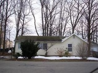 34 Oakwood Blvd, Painesville, OH 44077