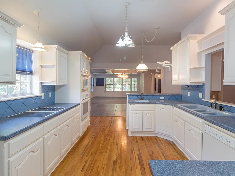 1908 W Birmingham St — Photo 5