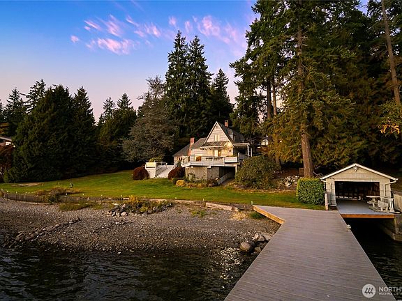 2nd image of 2138 Dellesta Drive