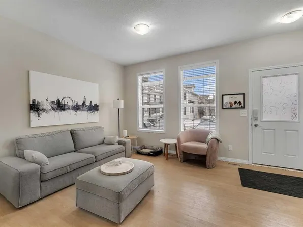 1001 E 8th St NW #1002, Airdrie, AB T4B 0W5