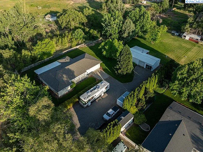 4608 W Richardson Rd photo 1
