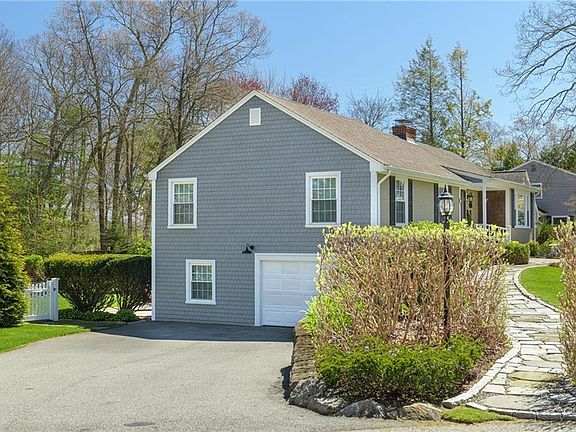 4th image of 20 Bullock Ave