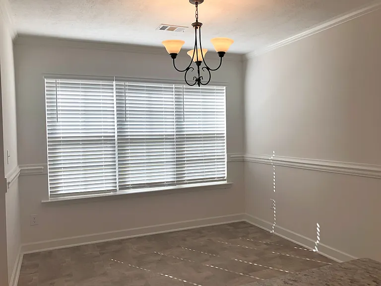 807 Goodale Dr — Photo 9