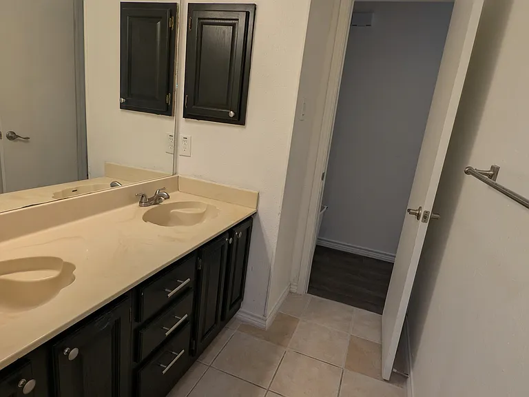 9202 Proclamation Dr — Photo 17