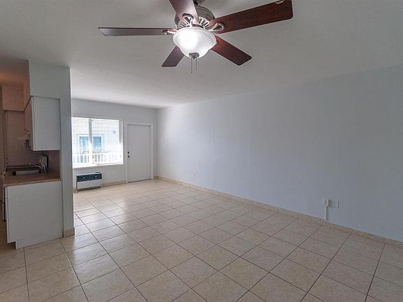 4th image of 600 72nd St #7-7-600