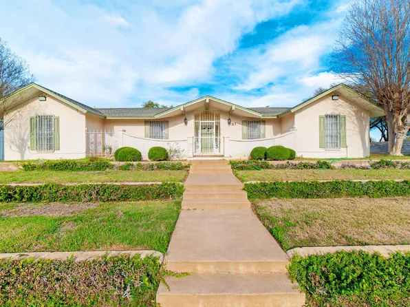 21 Granada Cir, Laredo, TX 78041