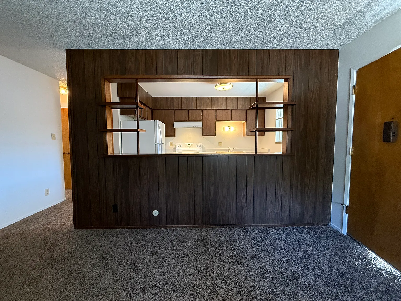 1 bed, 500 sqft, $1,300 — Photo 4