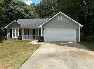 180 Lazy Hollow Ln, Covington, GA