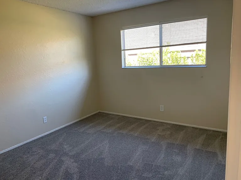 1530 Alta Glen Ct — Photo 6