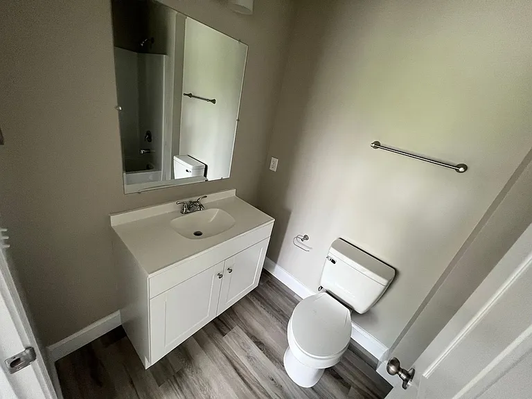 309 Broad St — Photo 11