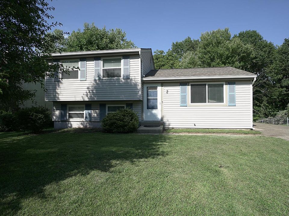 1st image of 2028 Woodcrest Dr
