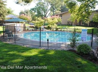 1385 E Lindo Ave APT 11, Chico, CA 95926