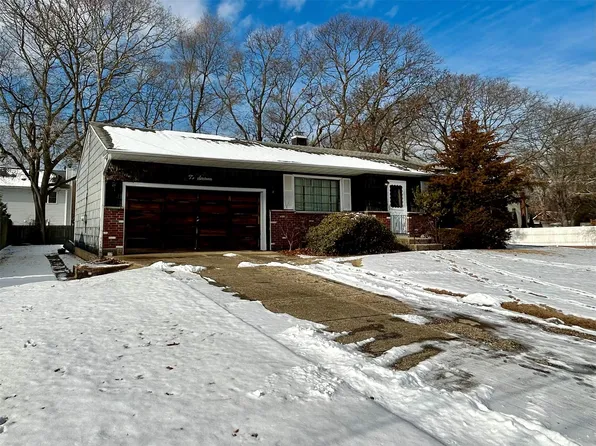 1016 Carll Drive, Bay Shore, NY 11706