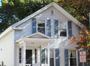 56 George St, Burlington, VT 05401