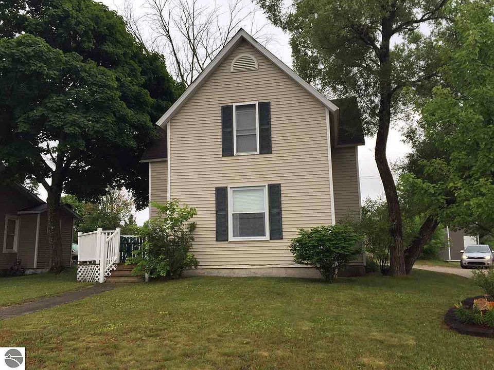 1st image of 601 W Main St