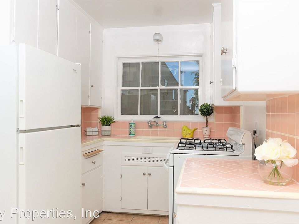 1st image of 1601 N Normandie Ave #111