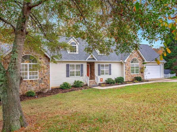 311 Winding Brook Ct, Greenville, SC 29617